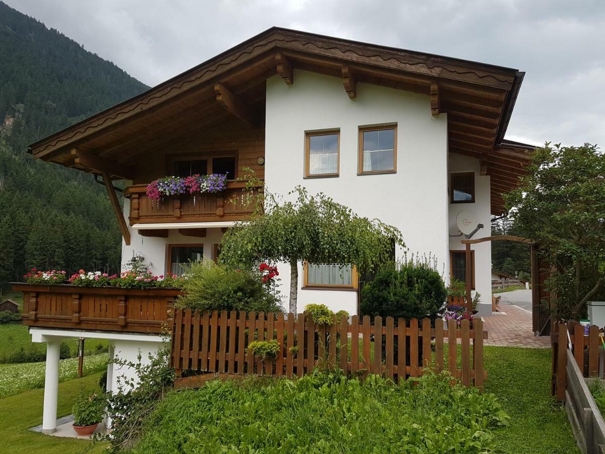 Apartment Voellenklee Neustift im Stubaital Esterno foto